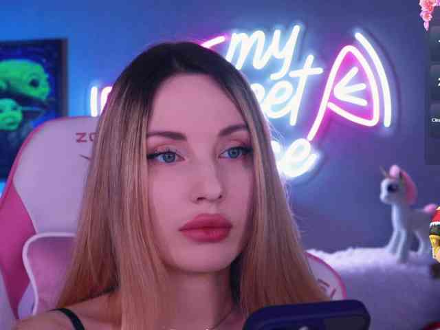 MySweetAlice webcam