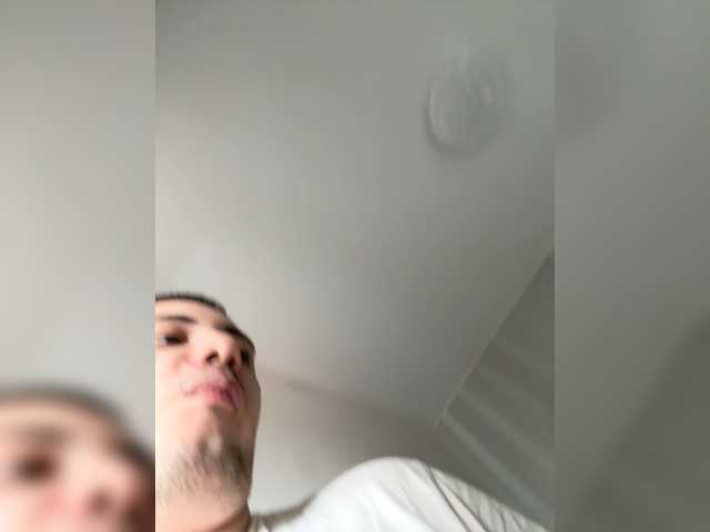 Dream022 live cam on BongaCams