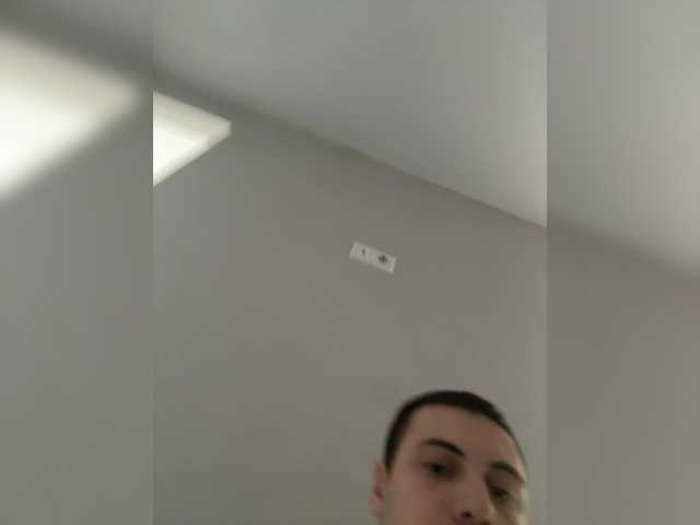 go to chat with Dream022