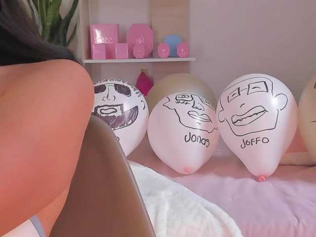TinyRouse live cam on BongaCams