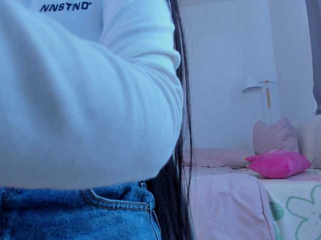 TinyRouse live cam on BongaCams