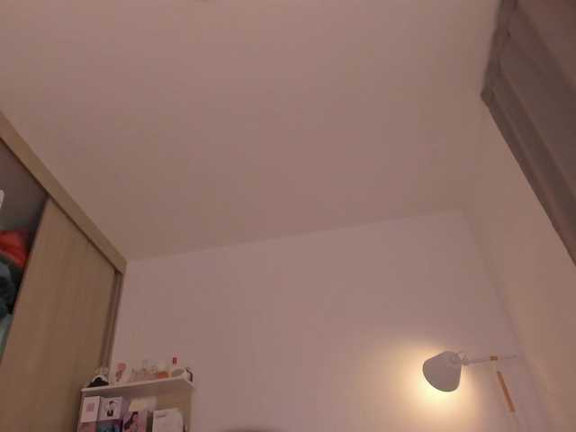 Tinny111 live webcam show