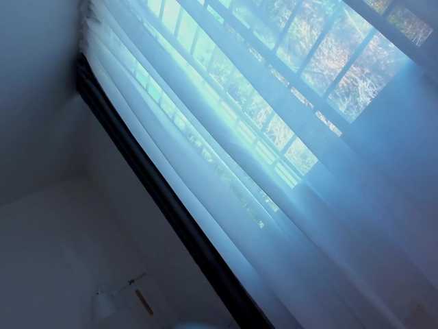 Tinny111 live webcam show