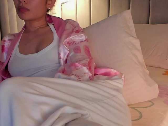 TinyRouse's BongaCams show and profile