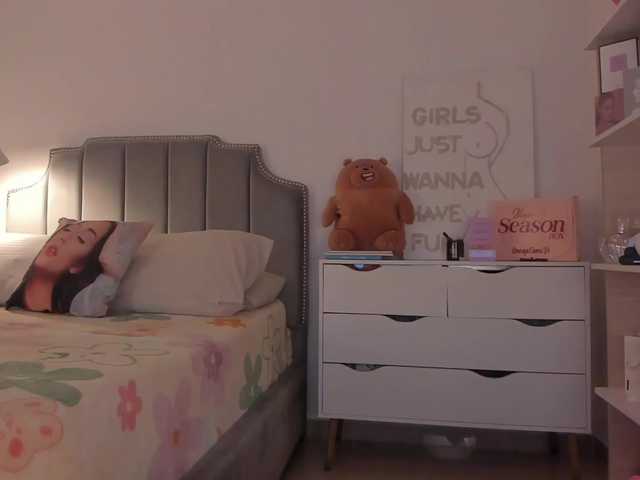 TinyRouse's BongaCams show and profile