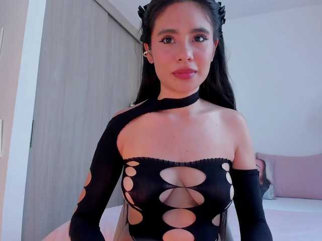 Tinny111 live webcam show