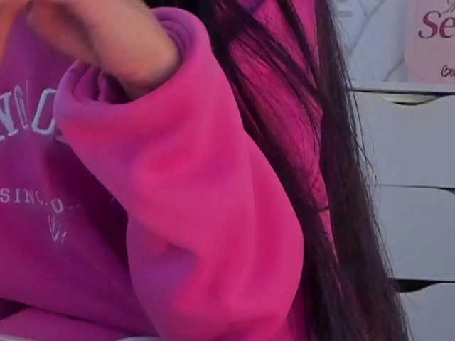 TinyRouse's BongaCams show and profile