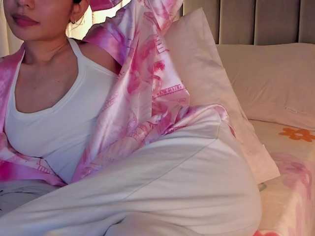 TinyRouse's BongaCams show and profile