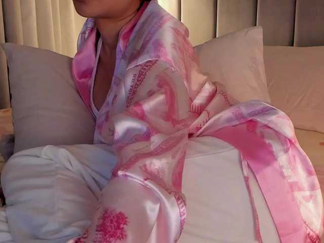 TinyRouse's BongaCams show and profile