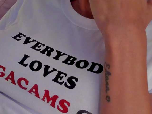 TinyRouse live cam on BongaCams