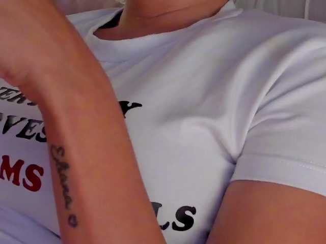 TinyRouse live cam on BongaCams