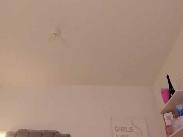 TinyRouse's BongaCams show and profile