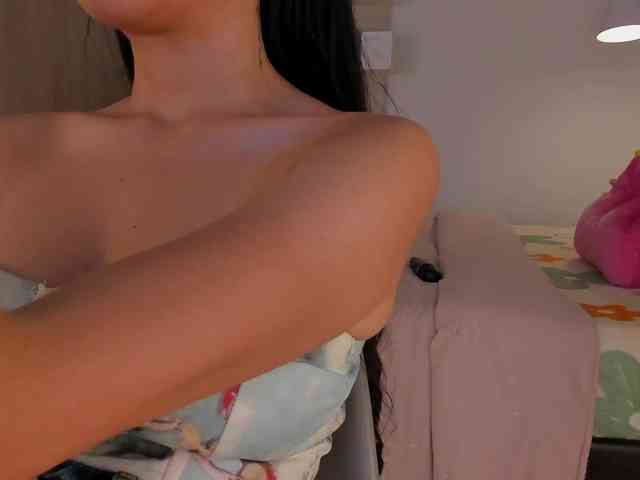 striptease webcam TinyRouse