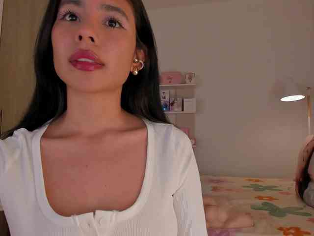 striptease webcam TinyRouse