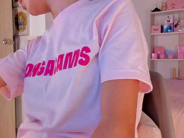 TinyRouse Live Webcam on BongaCams