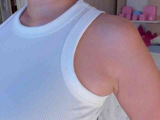 TinyRouse Live Webcam on BongaCams