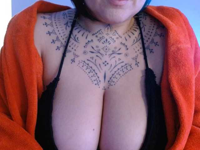 Lilithfire live cam on BongaCams