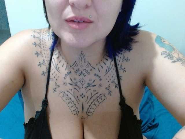 Lilithfire's BongaCams show and profile