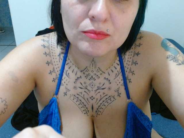 Lilithfire live cam on BongaCams