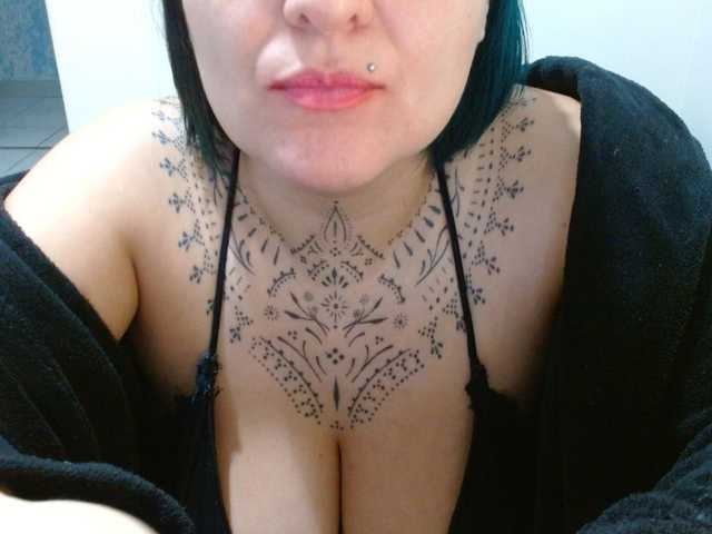 Lilithfire live cam on BongaCams
