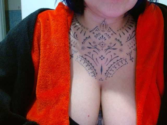 Lilithfire live cam on BongaCams