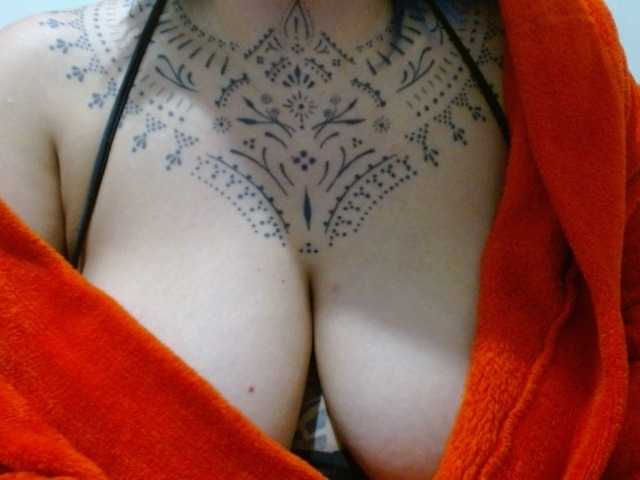 Lilithfire live cam on BongaCams