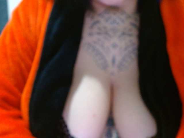 Lilithfire live cam on BongaCams