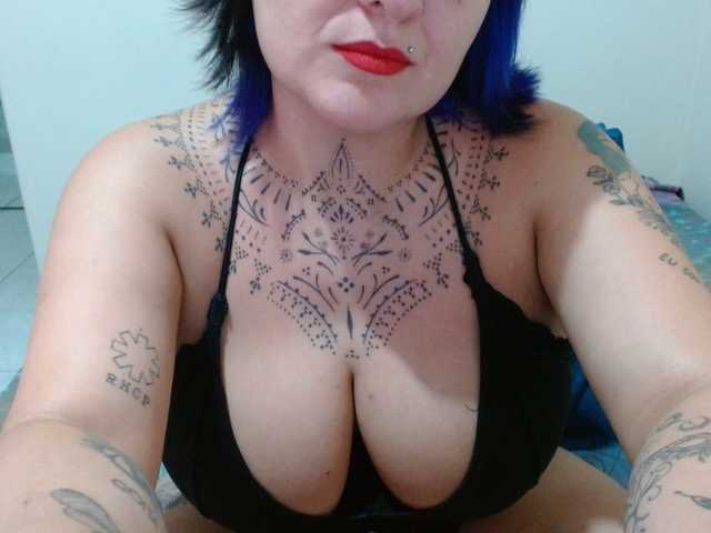 Lilithfire's BongaCams show and profile