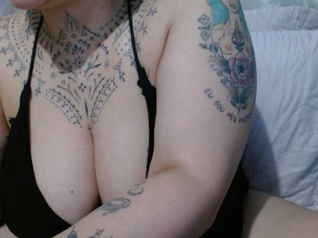Lilithfire live cam on BongaCams