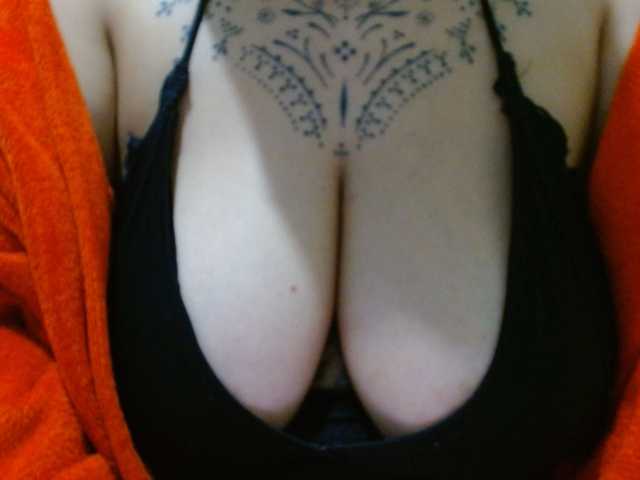 Lilithfire live cam on BongaCams