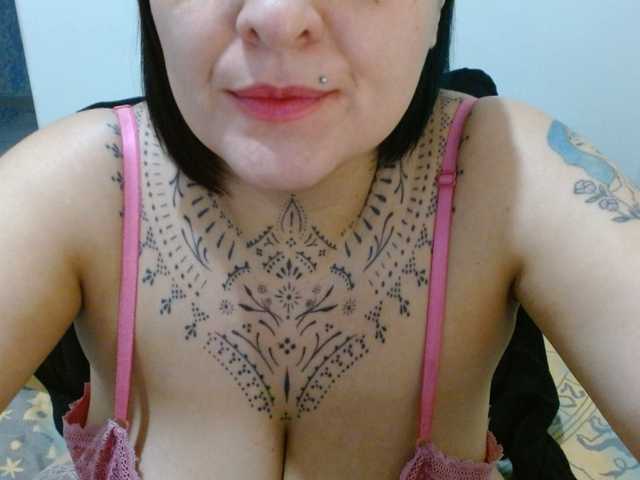Lilithfire live webcam show