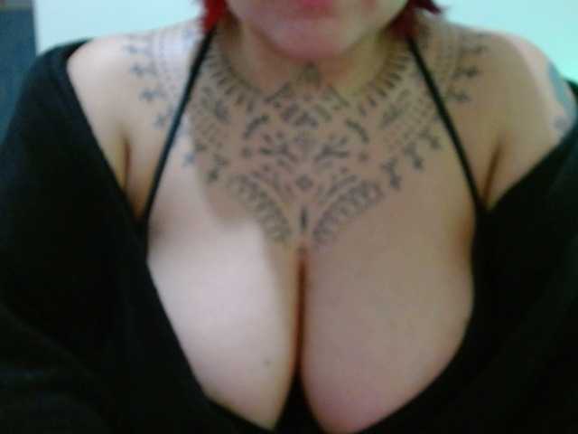 Lilithfire live cam on BongaCams