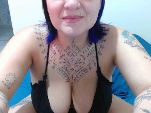 Lilithfire's BongaCams show and profile