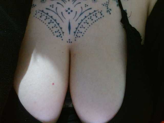 Lilithfire live cam on BongaCams