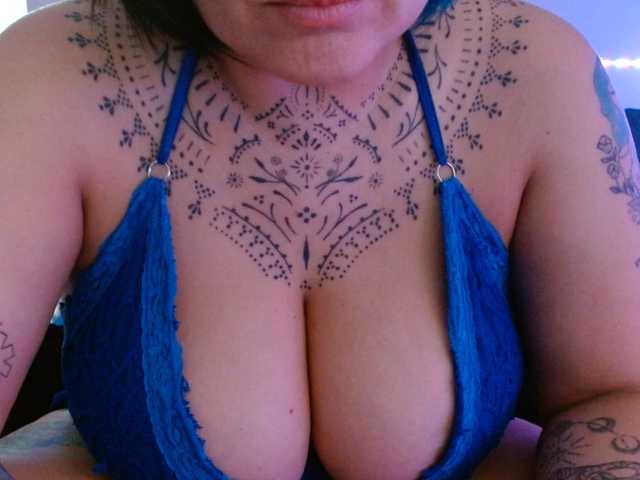 Lilithfire live cam on BongaCams