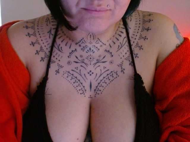 Lilithfire live cam on BongaCams