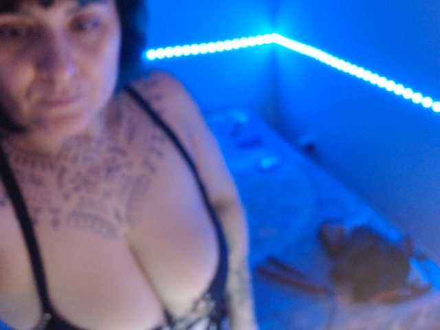 Lilithfire live cam on BongaCams