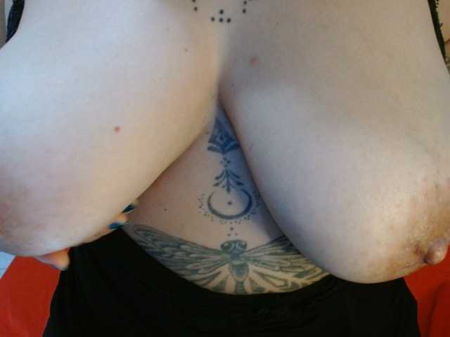 Lilithfire live cam on BongaCams