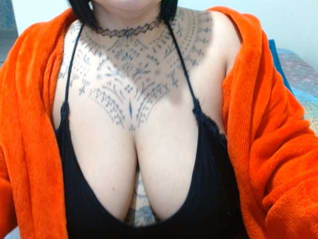 Lilithfire Live Cam on BongaCams