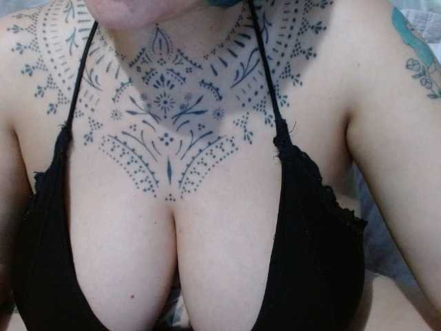Lilithfire live cam on BongaCams