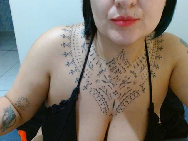 Lilithfire live cam on BongaCams