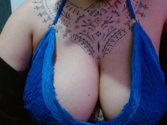 Lilithfire live cam on BongaCams
