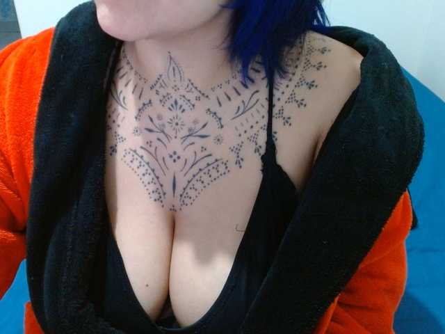 Lilithfire live cam on BongaCams