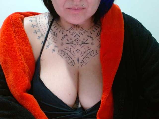 Lilithfire live cam on BongaCams