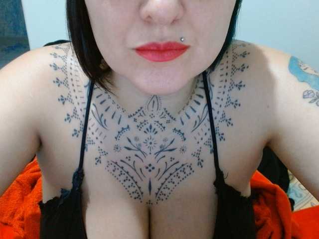 Lilithfire live webcam show