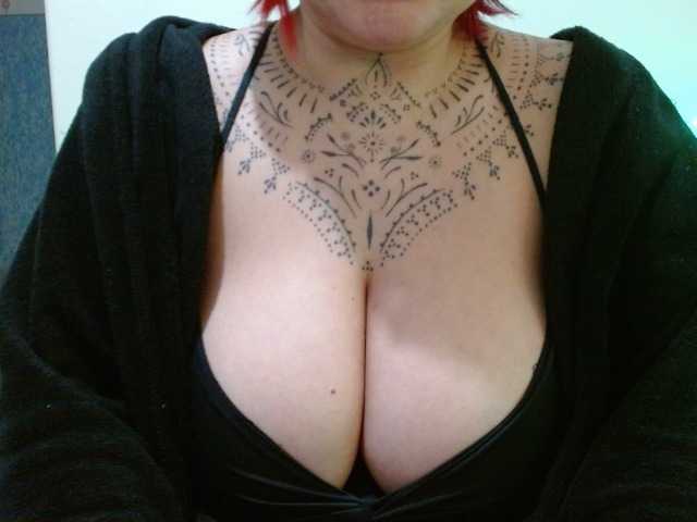 Lilithfire live cam on BongaCams