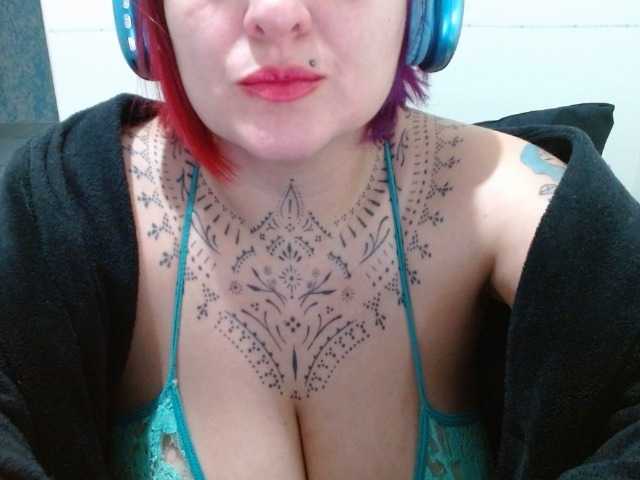 Lilithfire live cam preview