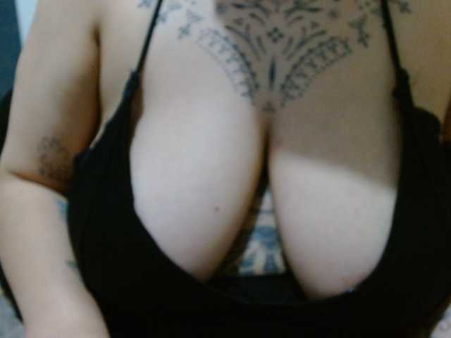 Lilithfire live webcam show