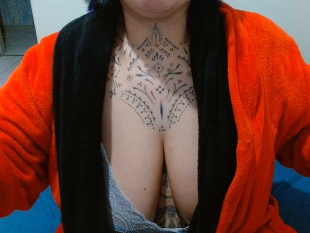 Lilithfire live cam on BongaCams