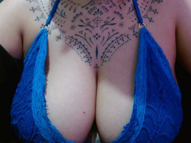 Lilithfire live cam on BongaCams